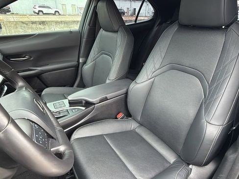 Used 2023 Lexus UX 250h FWD w/ Accessory Package (Z2) image 14