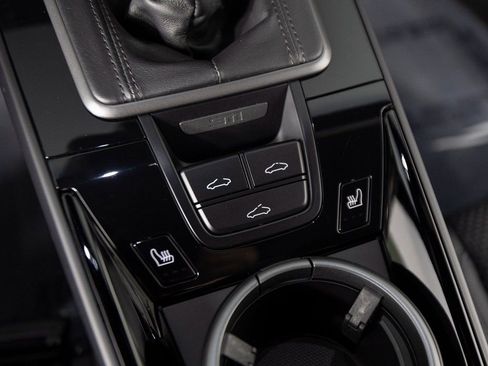 Certified 2024 Porsche 911 Carrera T image 32