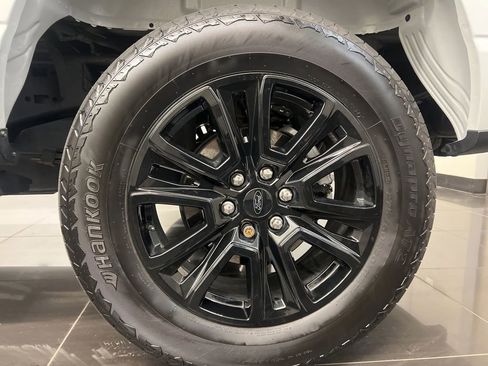 Used 2024 Ford F150 Platinum w/ Equipment Group 702A High AWD/4WD image 7