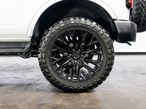 Used 2025 Ford Bronco Outer Banks w/ Sasquatch Package AWD/4WD image 15
