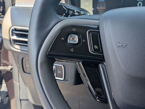 Used 2023 Lincoln Corsair AWD w/ Equipment Group 101A image 19