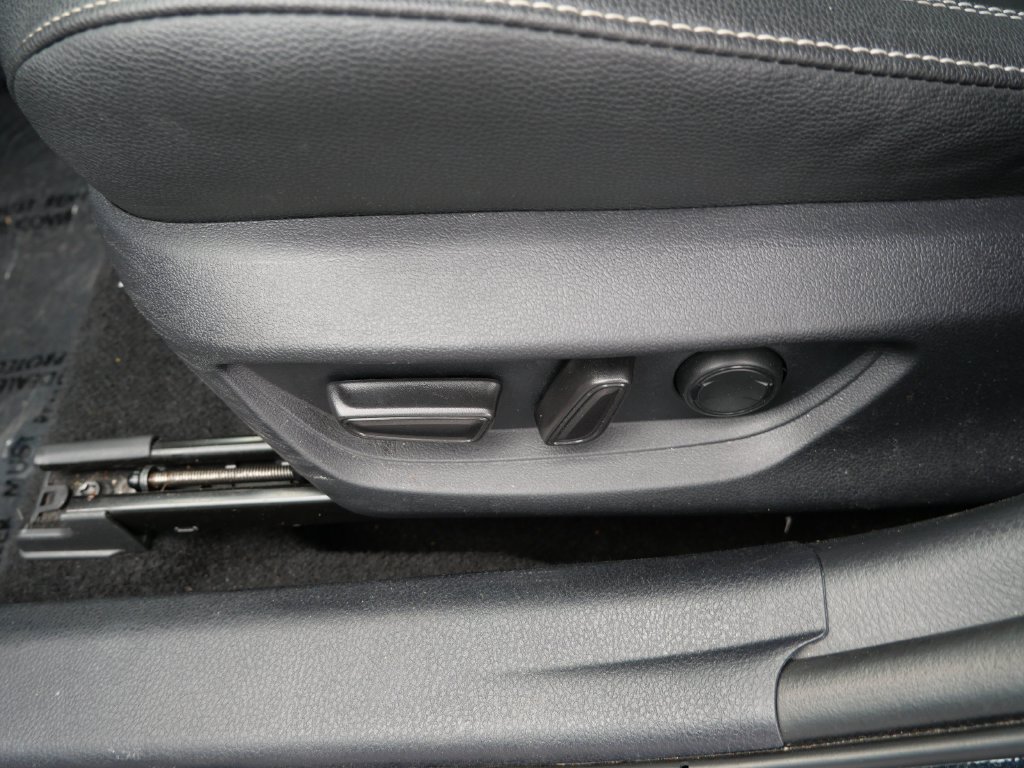 Certified 2025 Toyota Camry SE FWD image 15