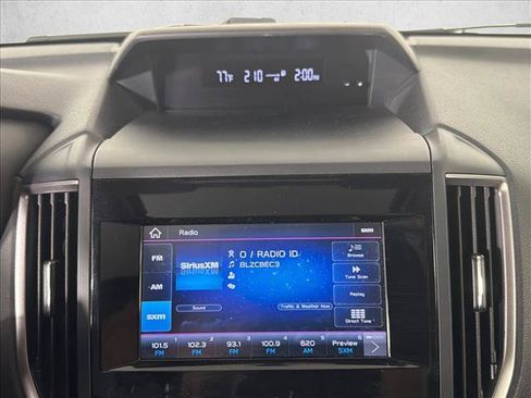 Used 2023 Subaru Forester Premium AWD/4WD image 30