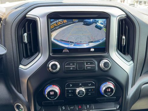 Used 2022 GMC Sierra 3500 SLE w/ SLE Convenience Package AWD/4WD image 21