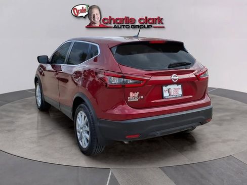 Used 2022 Nissan Rogue Sport S FWD image 3