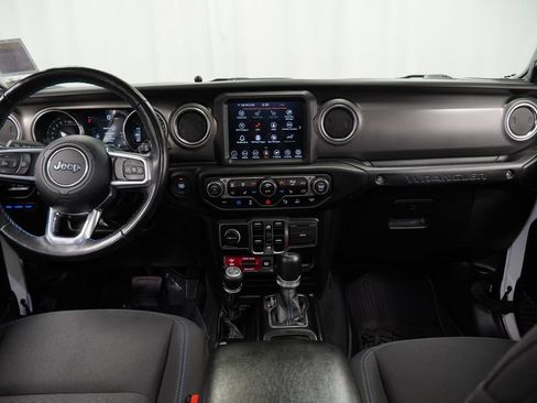 Used 2022 Jeep Wrangler Unlimited Rubicon 4xe w/ Dual Top Group AWD/4WD image 28