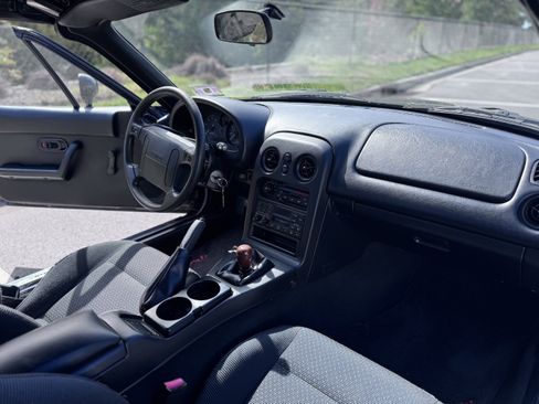 Used 1996 MAZDA MX-5 Miata image 55