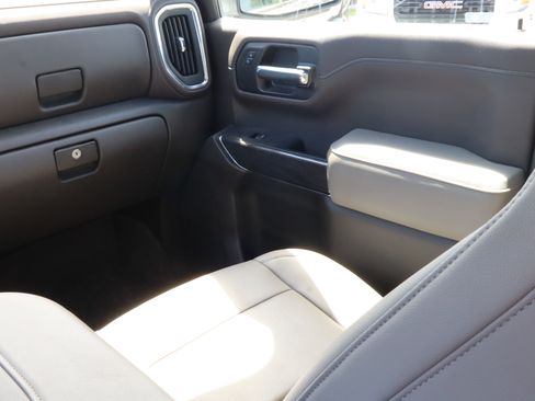Certified 2021 Chevrolet Silverado 1500 LTZ AWD/4WD image 11