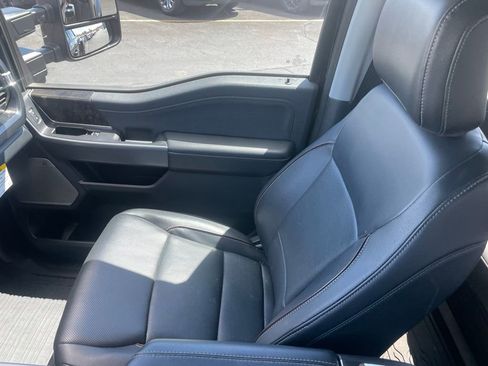Used 2023 Ford F450 Lariat w/ Camper Package AWD/4WD image 22