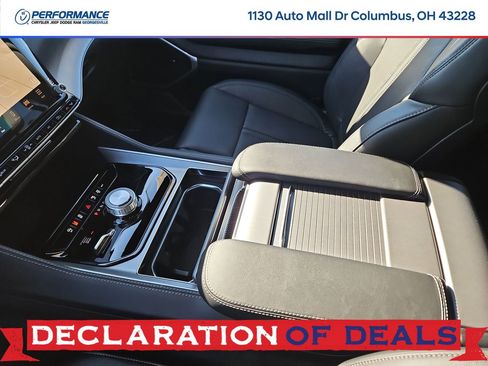 New 2026 Jeep Grand Wagoneer Limited AWD/4WD image 32