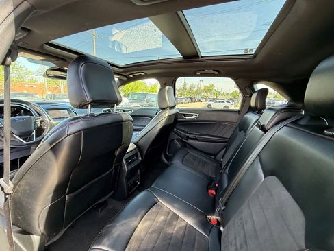 Used 2020 Ford Edge ST-Line FWD image 24