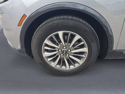 Used 2022 Lincoln Nautilus Reserve AWD/4WD image 10