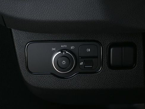 Used 2026 Mercedes-Benz Sprinter 2500 image 9