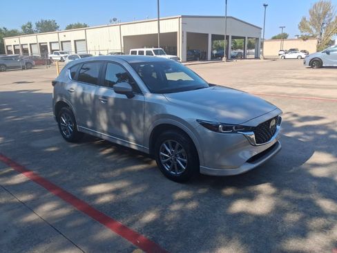 Used 2025 MAZDA CX-5 AWD 2.5 S w/ Preferred Package image 6