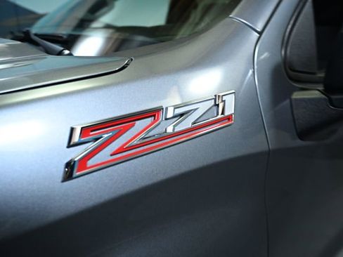 Used 2022 Chevrolet Silverado 1500 LT w/ Z71 Off-Road Package image 15