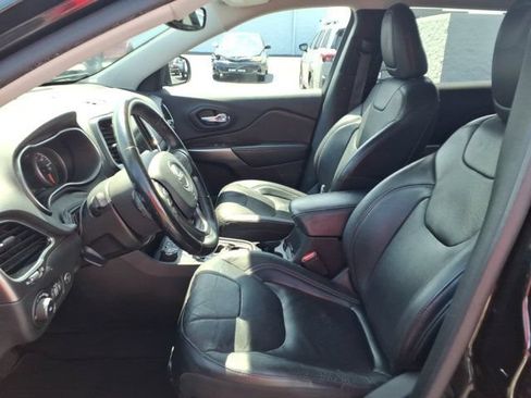 Used 2020 Jeep Cherokee Limited AWD/4WD image 24