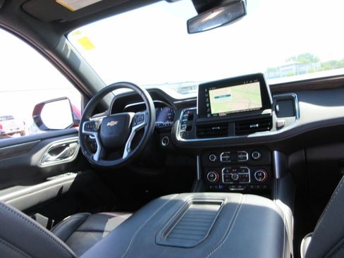 Certified 2024 Chevrolet Suburban Premier AWD/4WD image 28