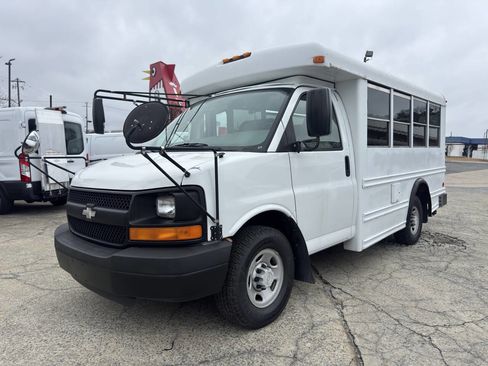 Used 2008 Chevrolet Express 3500 w/ School Bus Package image 3