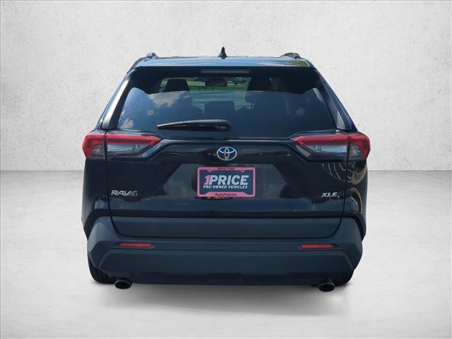 Used 2019 Toyota RAV4 XLE w/ Convenience Package FWD image 7
