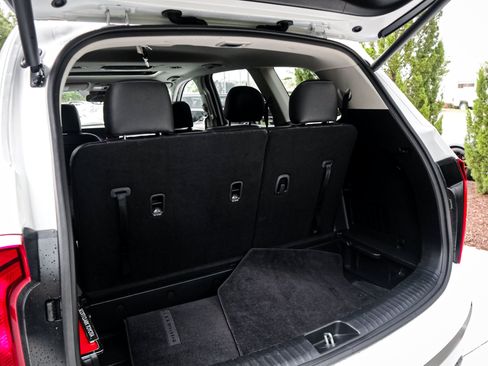 Used 2025 Kia Telluride S FWD image 33