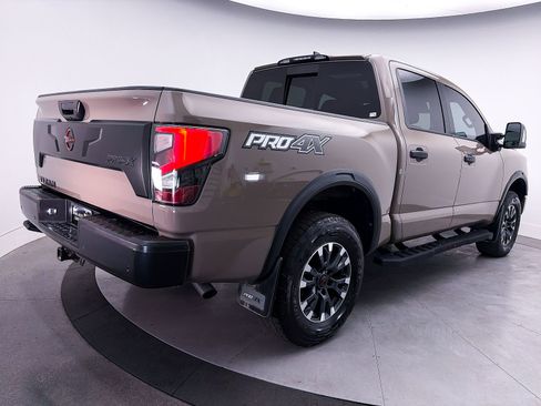 Used 2024 Nissan Titan PRO-4X w/ Pro-4x Convenience Package AWD/4WD image 17