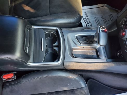 Used 2018 Dodge Charger R/T Scat Pack image 36