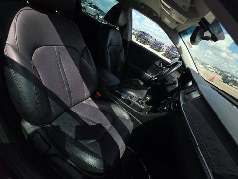 Used 2017 Kia Optima EX image 11