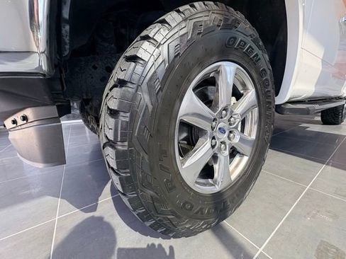 Used 2019 Ford F150 Lariat w/ Equipment Group 502A Luxury RWD image 17