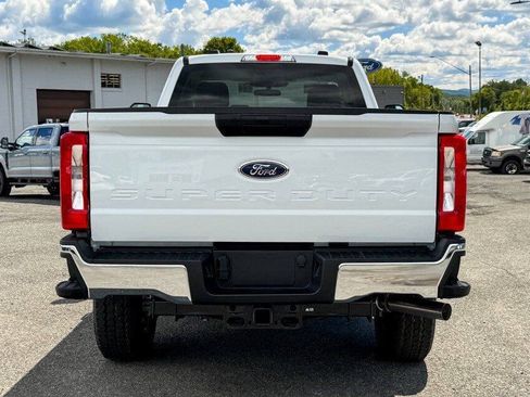 Used 2026 Ford F350 XLT w/ FX4 Off-Road Package AWD/4WD image 4