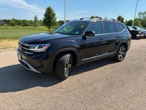 Used 2023 Volkswagen Atlas SEL AWD/4WD image 1