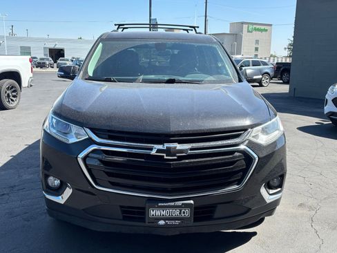 Used 2019 Chevrolet Traverse LT w/ LT Premium Package AWD/4WD image 2