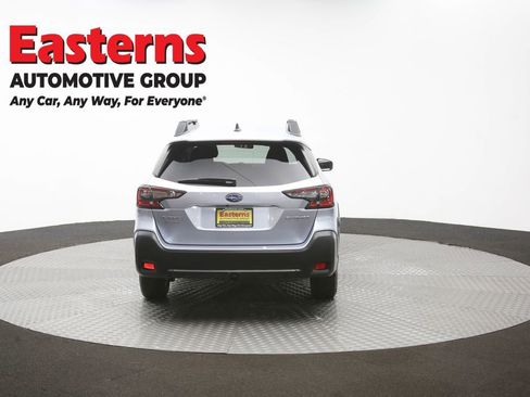 Used 2024 Subaru Outback Premium AWD/4WD image 37