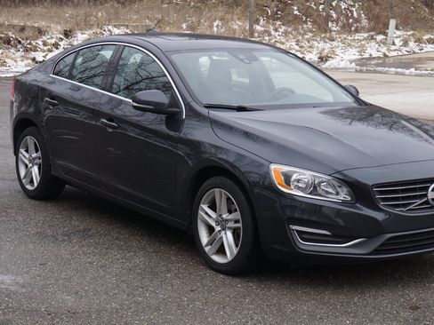 Used 2015 Volvo S60 T5 Premier image 7