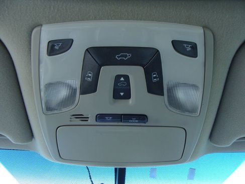 Used 2014 Toyota Sienna XLE FWD image 26