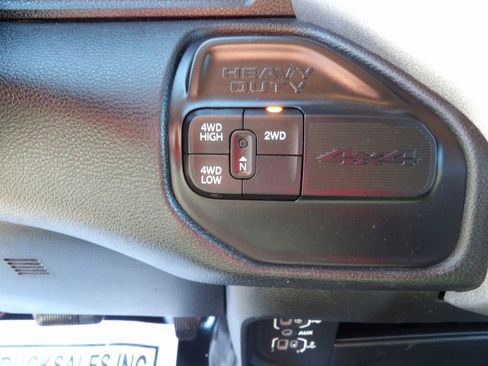 Used 2019 RAM 3500 Tradesman w/ Chrome Appearance Group image 25