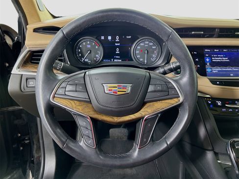 Used 2023 Cadillac XT5 Premium Luxury w/ Platinum Package image 13