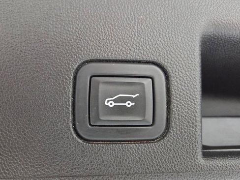 Used 2022 Chevrolet Equinox LT FWD image 14
