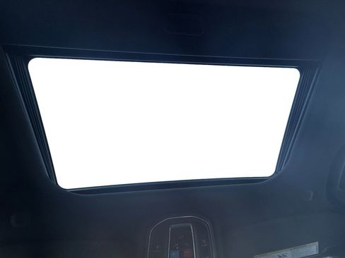 New 2025 Jeep Grand Cherokee Laredo X w/ Luxury Tech Group I image 18