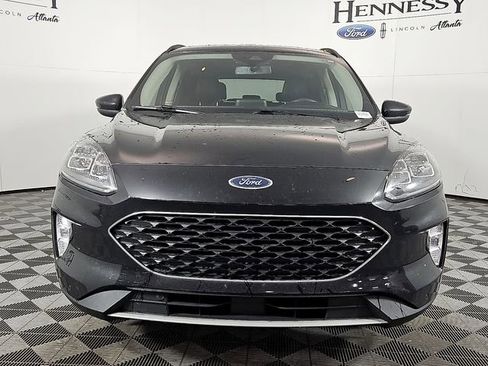 Certified 2020 Ford Escape Titanium w/ Titanium Premium Package 2.0 image 3