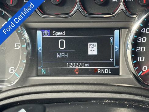 Used 2017 Chevrolet Suburban LT image 2