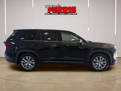 Used 2024 Toyota Grand Highlander AWD Hybrid image 6