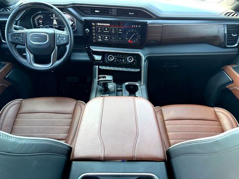 Used 2025 GMC Sierra 1500 Denali Ultimate image 26