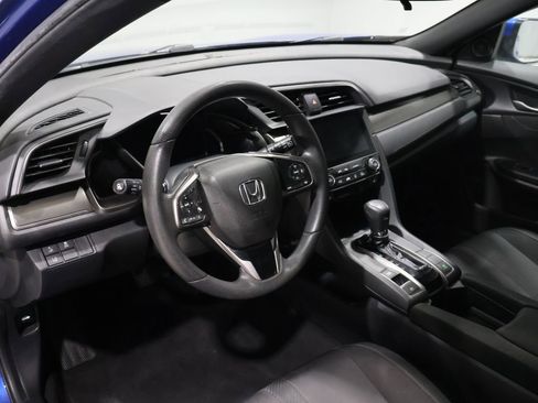 Used 2019 Honda Civic EX image 17
