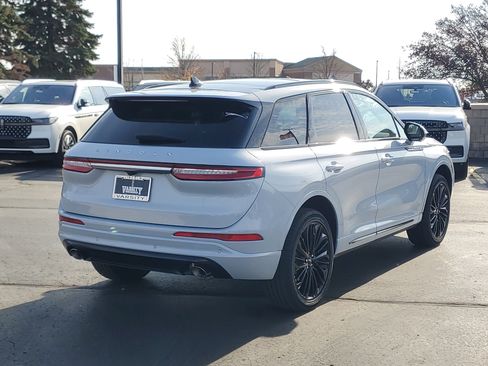 New 2026 Lincoln Corsair Premiere image 4