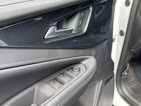 New 2025 Chevrolet Blazer EV LT image 18