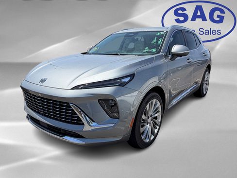 Used 2024 Buick Envision Avenir AWD/4WD image 5