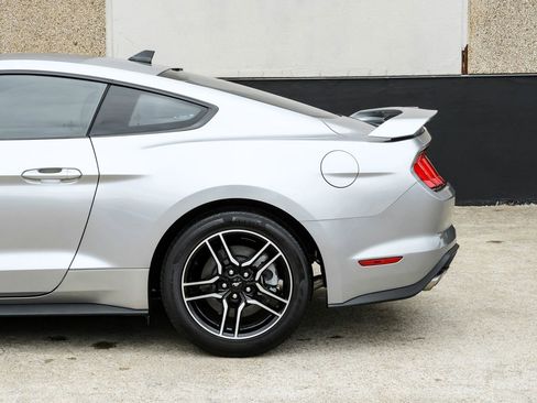 Used 2022 Ford Mustang GT RWD image 20