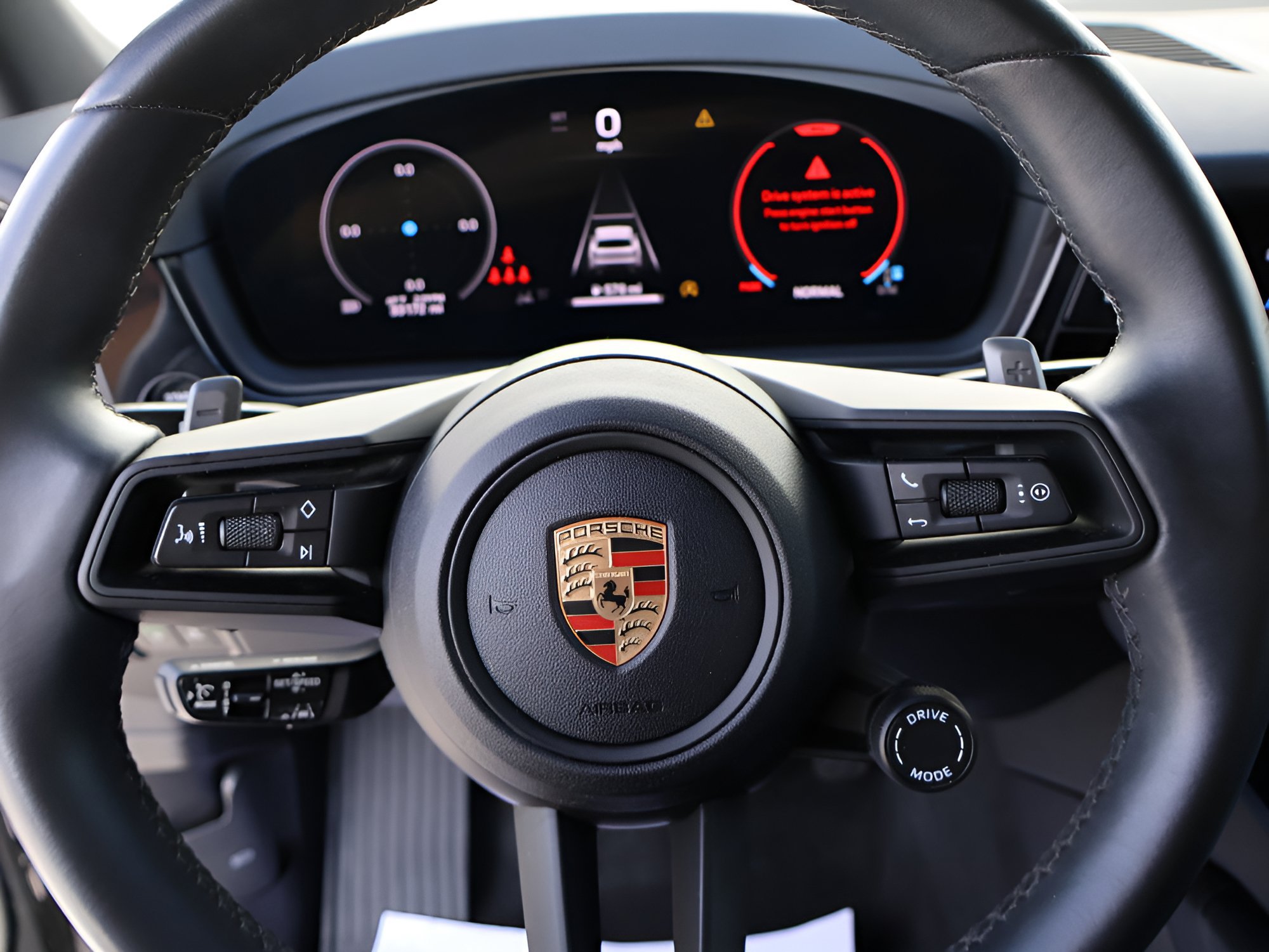 Used 2024 Porsche Cayenne AWD/4WD image 27