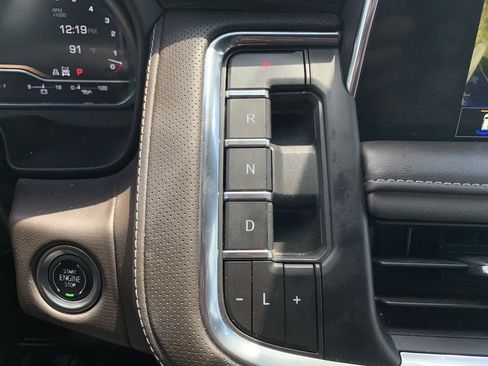 Used 2024 GMC Yukon XL SLT w/ SLT Luxury Package AWD/4WD image 26