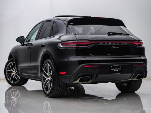 Certified 2026 Porsche Macan AWD/4WD image 3